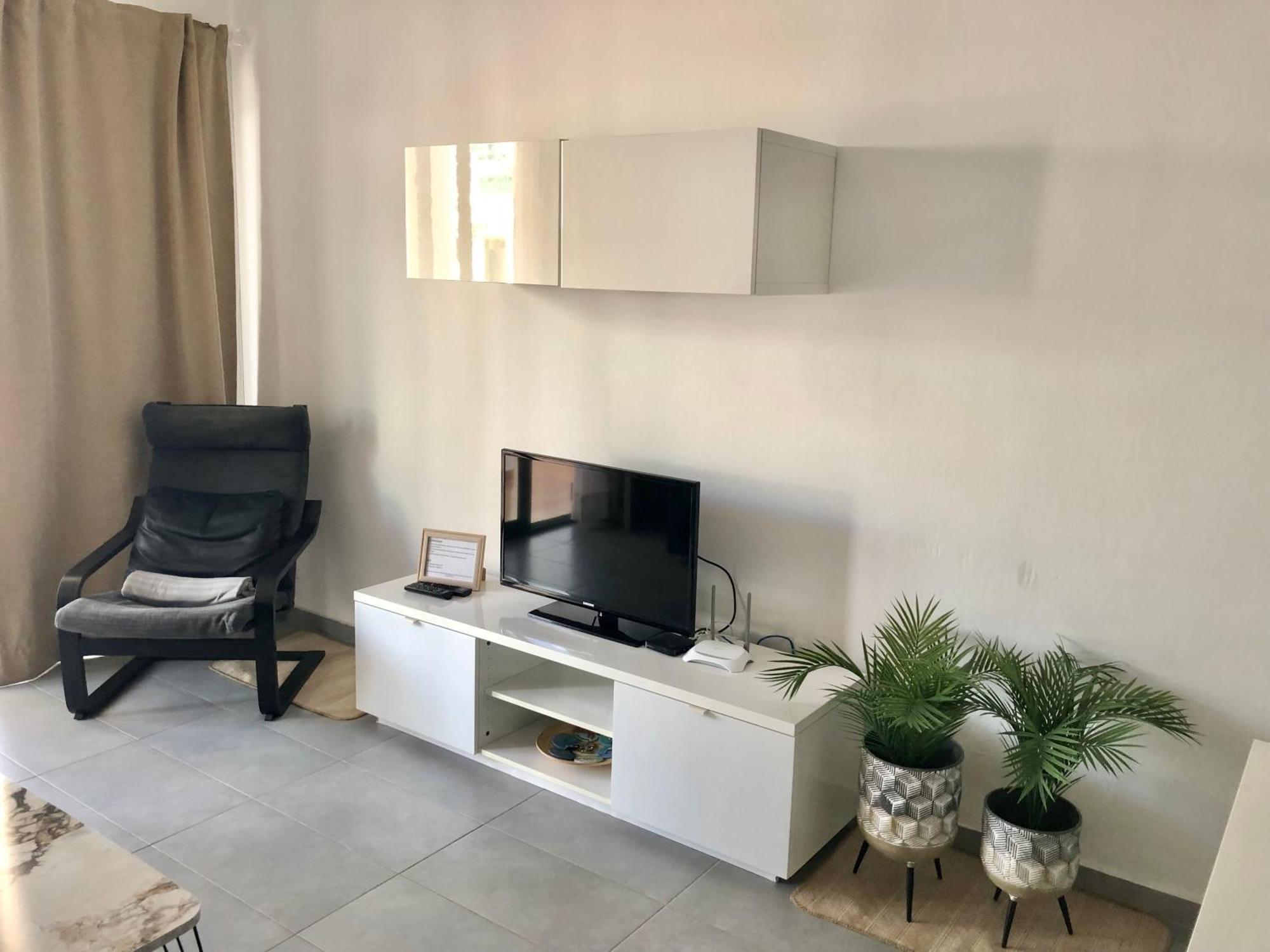 Ground Floor Apartment With Pool, Next To The Beach Коста Тегисе Екстериор снимка