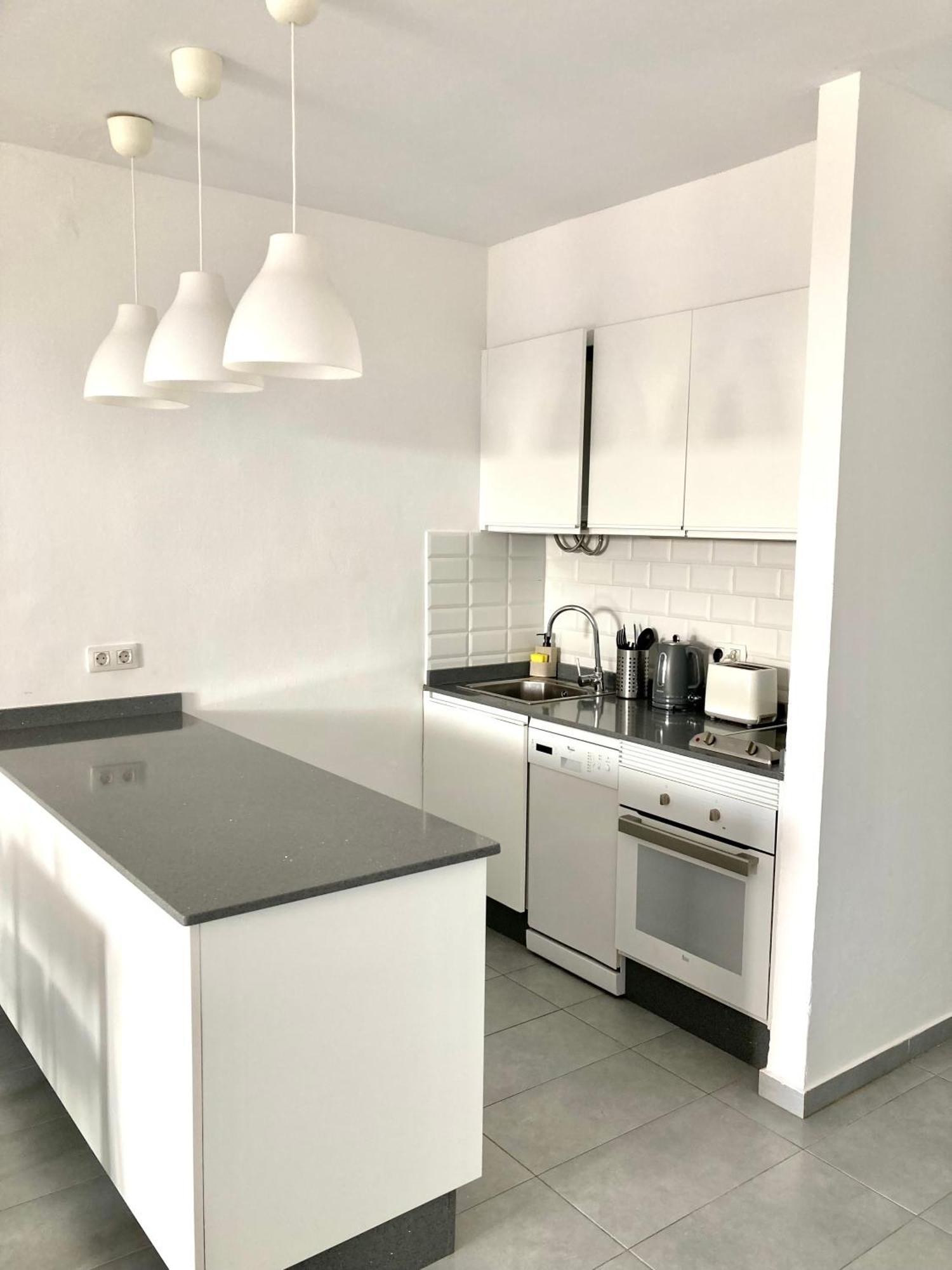 Ground Floor Apartment With Pool, Next To The Beach Коста Тегисе Екстериор снимка