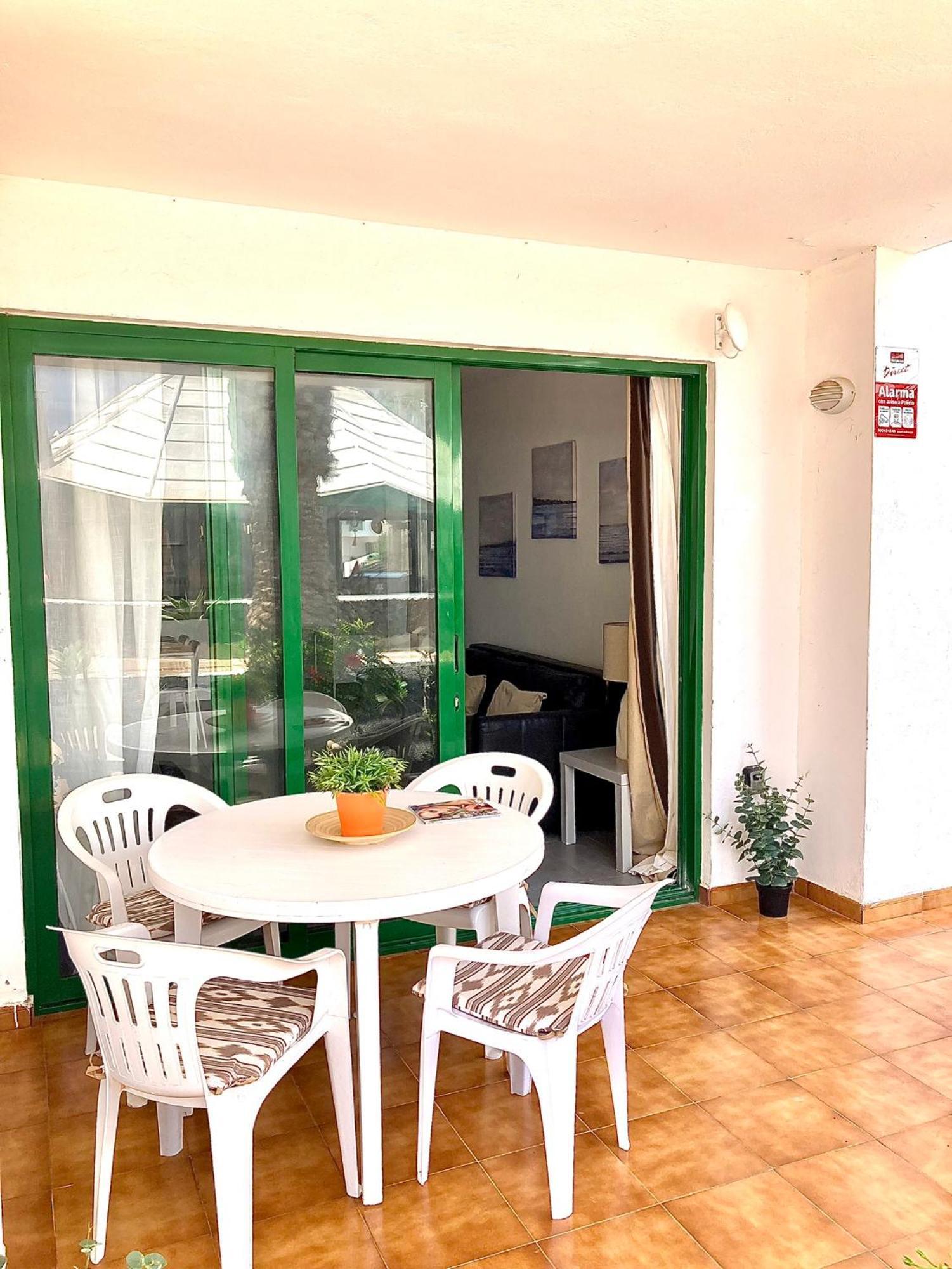 Ground Floor Apartment With Pool, Next To The Beach Коста Тегисе Екстериор снимка