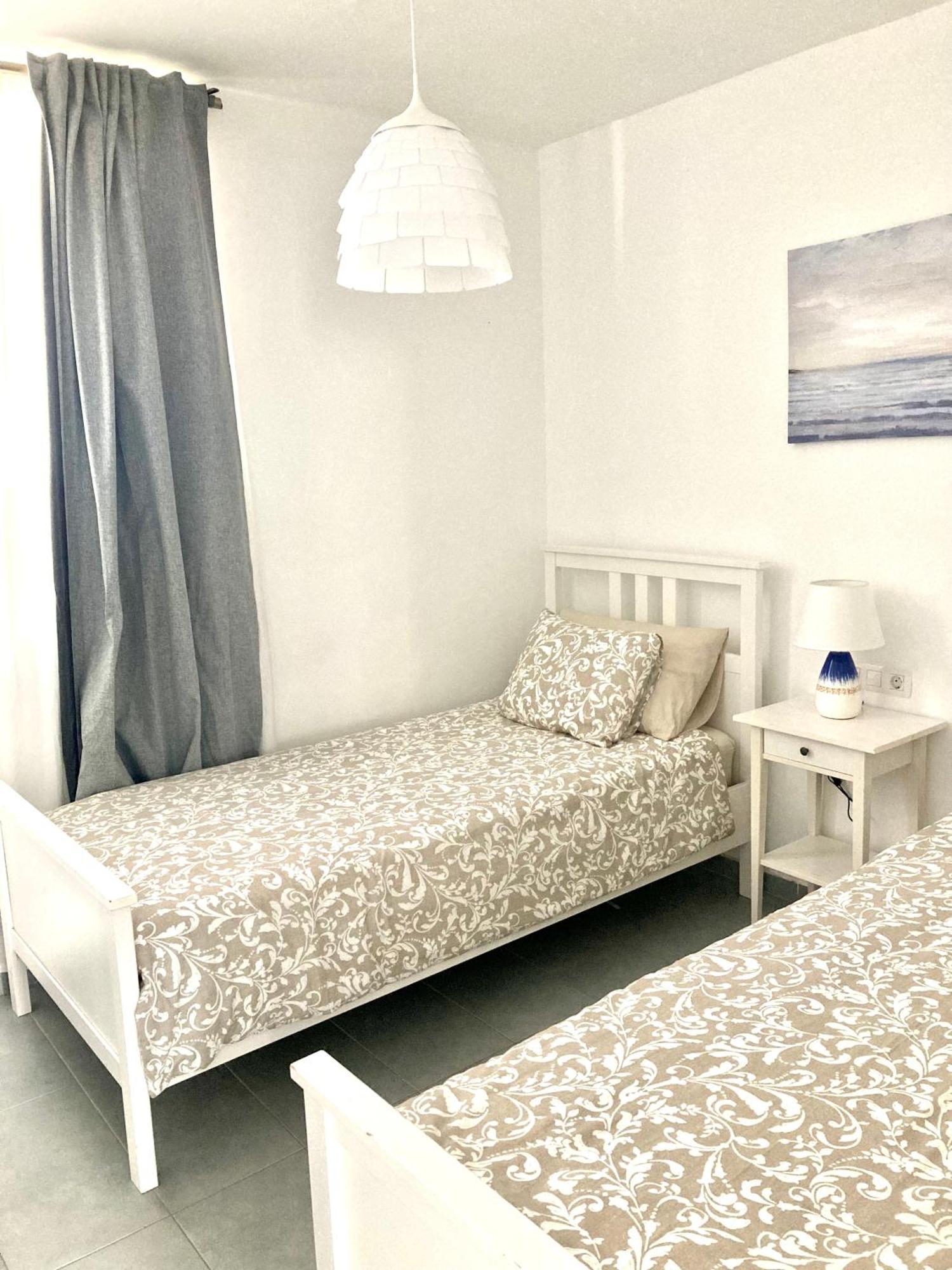 Ground Floor Apartment With Pool, Next To The Beach Коста Тегисе Екстериор снимка