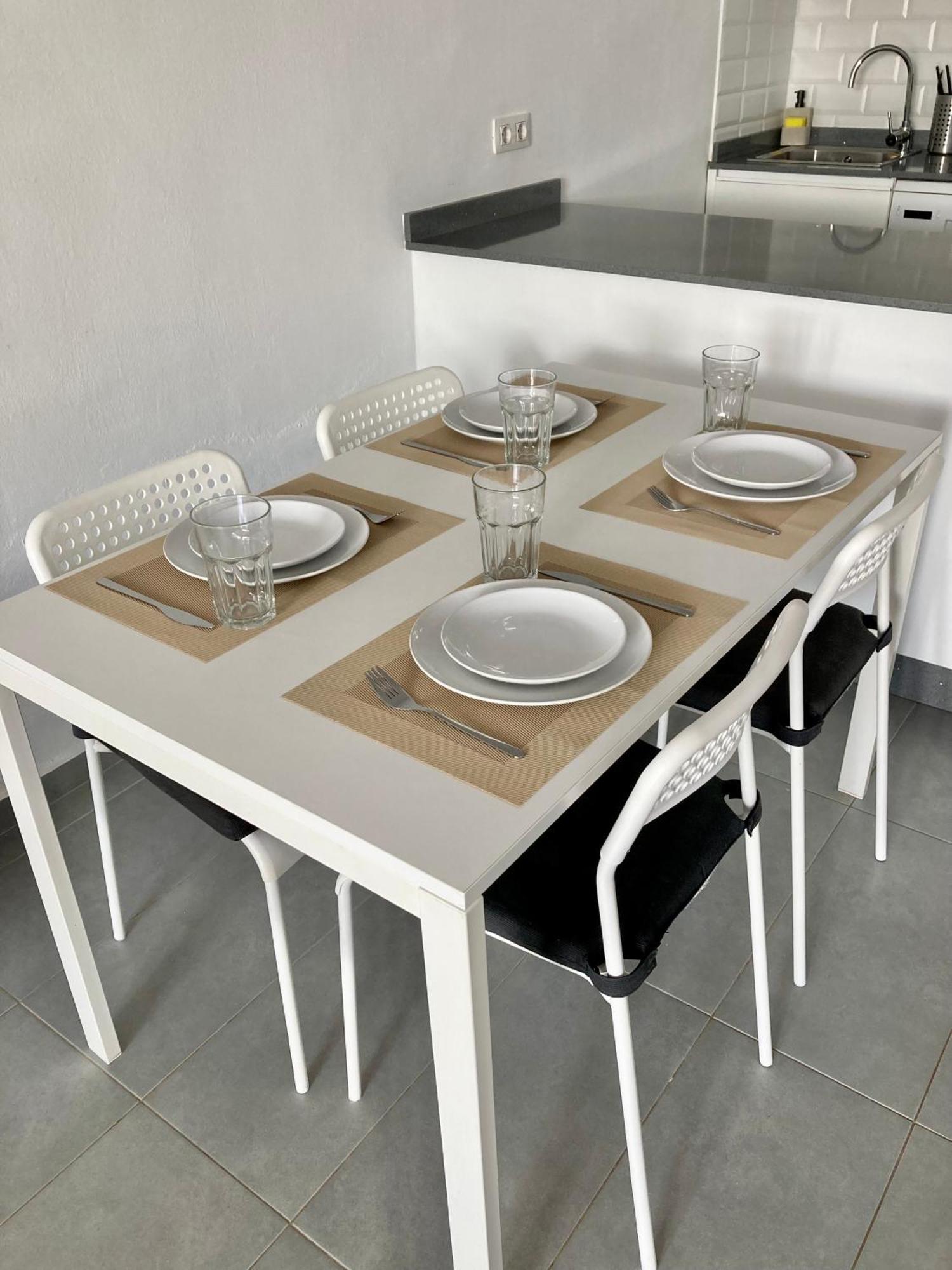Ground Floor Apartment With Pool, Next To The Beach Коста Тегисе Екстериор снимка