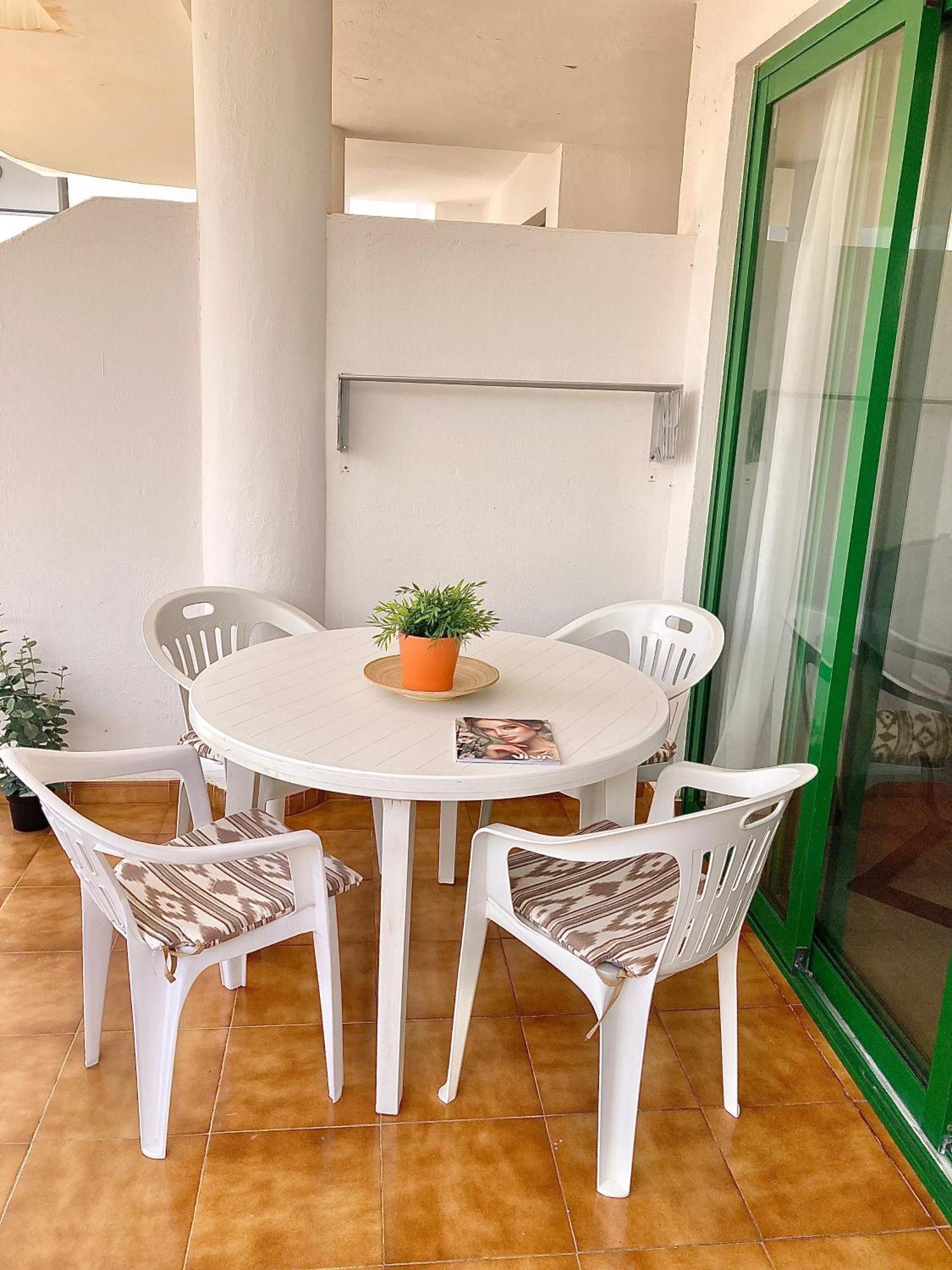 Ground Floor Apartment With Pool, Next To The Beach Коста Тегисе Екстериор снимка